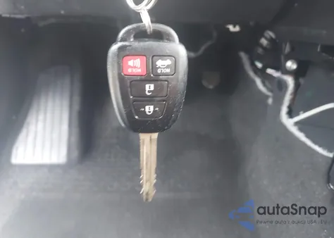 2015 Toyota Corolla Le из США, поврежденный, VIN 2T1BURHE0FC371689